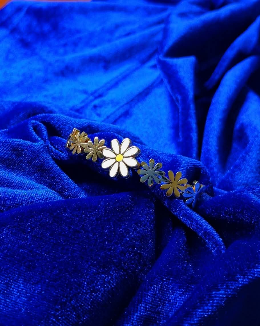 Shopno Jewellery New Flower Breslet 22K Gold